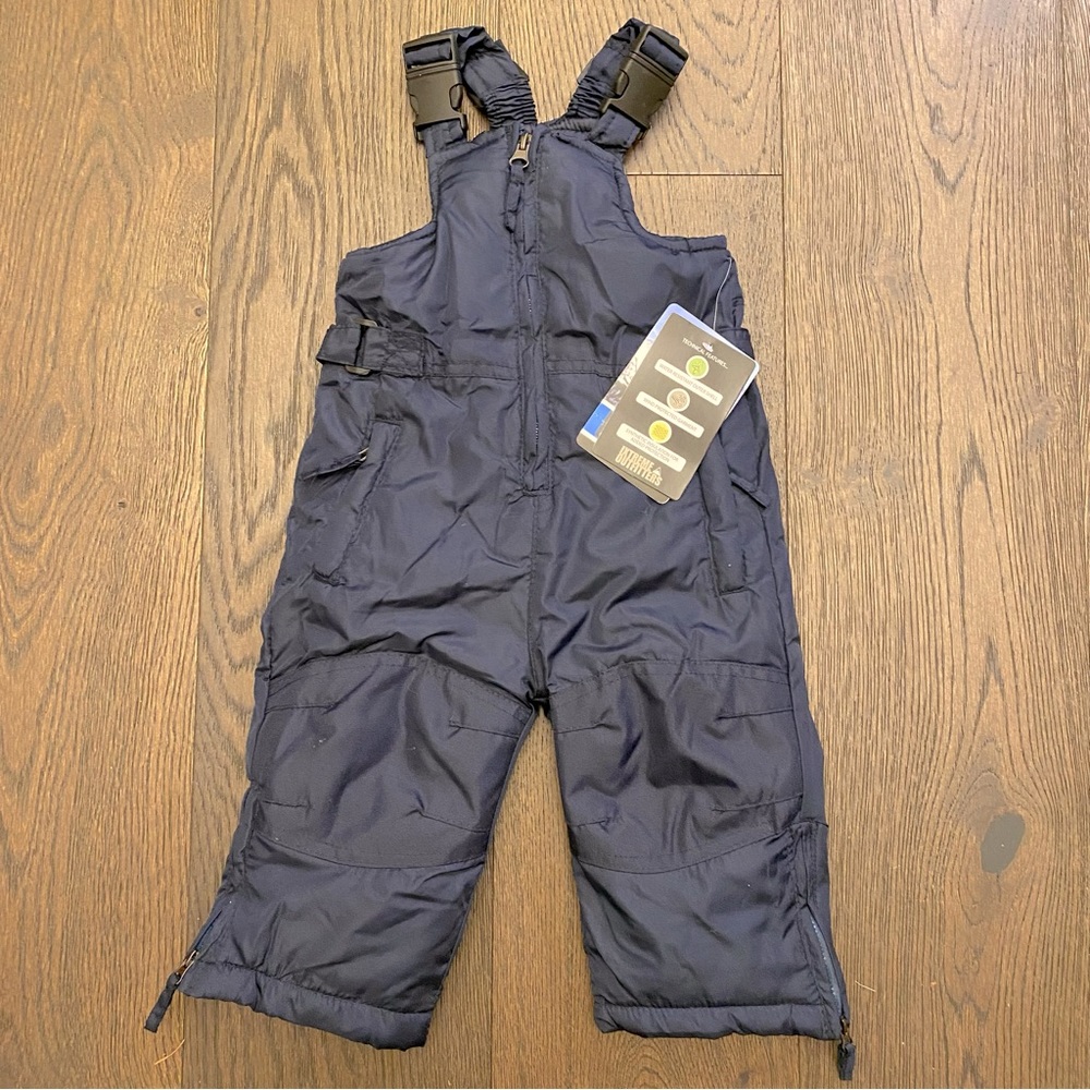 NWT Baby Snow Bib. Size 12 months.